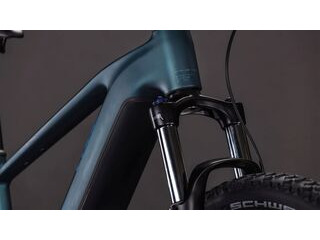 CUBE Reaction Hybrid One 800 click to zoom image