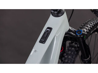 CUBE Ams Hybrid One44 C:62 Race 400x click to zoom image