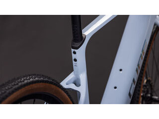 CUBE Nuroad Hybrid C:62 Slx 400x click to zoom image