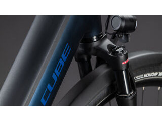 CUBE Supreme Hybrid Deluxe One 600 click to zoom image