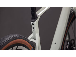 CUBE Nuroad C:62 Slx click to zoom image