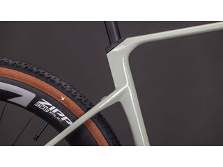 CUBE Nuroad C:62 Slx click to zoom image