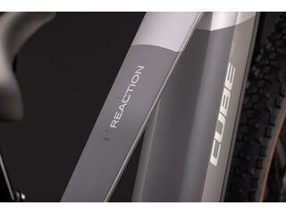CUBE Reaction Hybrid Pro 800 prizm click to zoom image