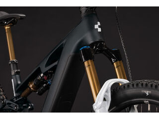 CUBE Stereo Hybrid One44 Hpc At 800 Carbon/white click to zoom image
