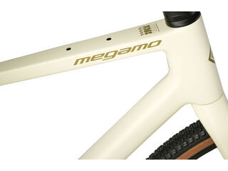 MEGAMO West 15 click to zoom image