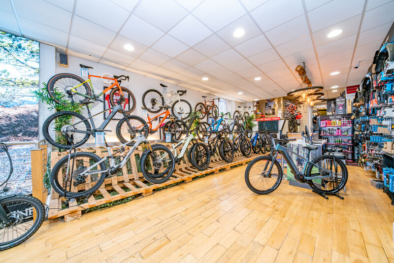 Leisurewheels Hemel Hempstead. Showroom